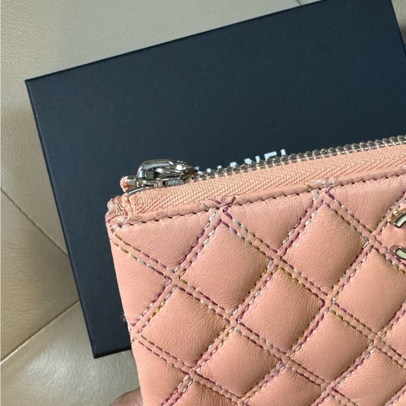 Sold x x CHANEL Quilted Small Cosmetic Case Coral - Picture 6 of 10